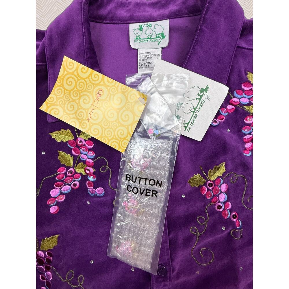 Quacker Factory SZ L Purple Velour Embroidered Grapes Long Sleeve Top NWT - Picture 3 of 13